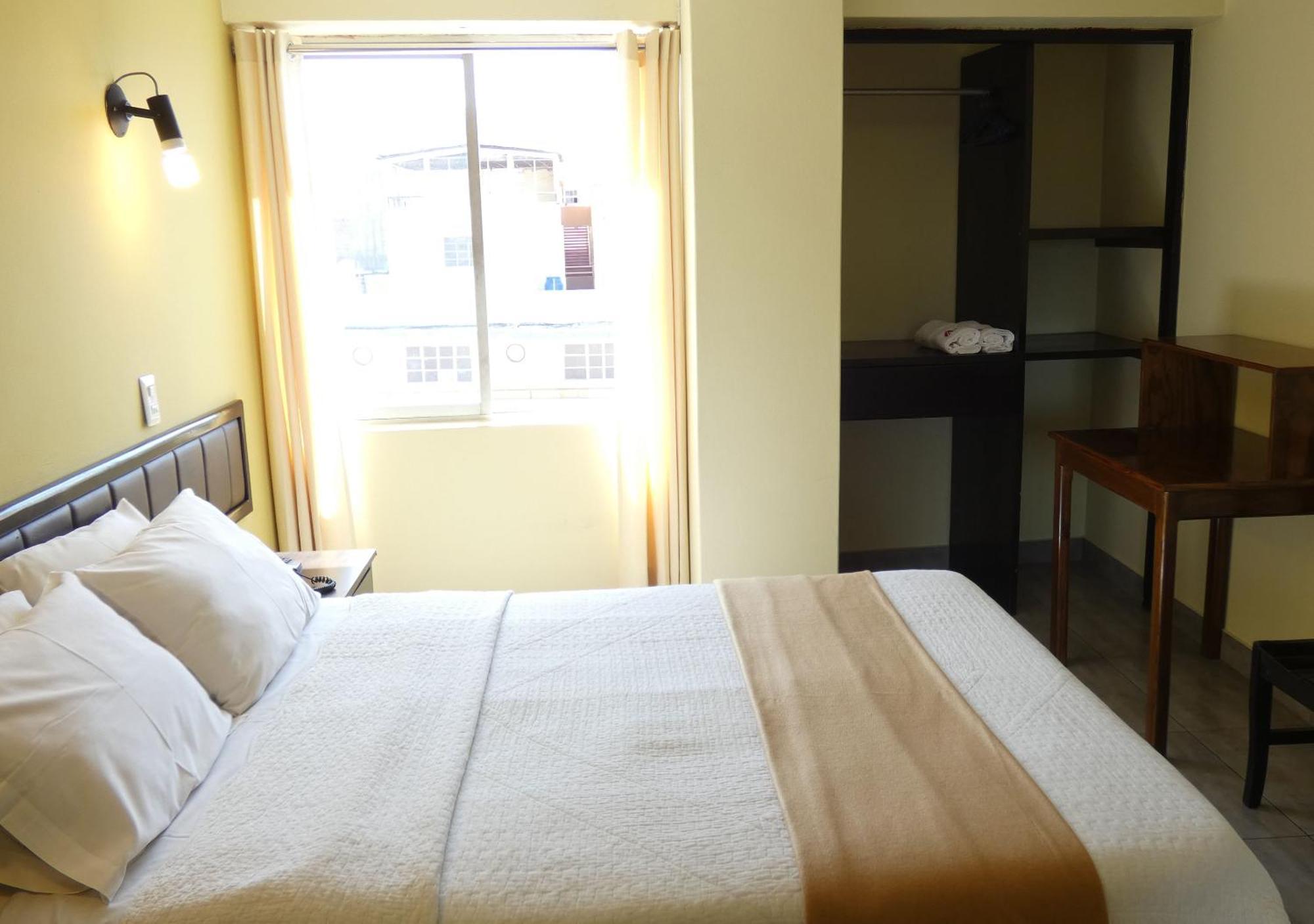 Hotel Plaza Tacna Pokoj fotografie